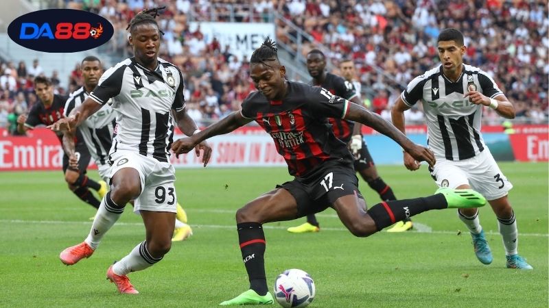 Soi kèo bóng đá Udinese vs Milan, 01h45 ngày 21/9, sắc màu mới mẻ 2 Thông tin lực lượng Udinese vs Milan mới nhất
